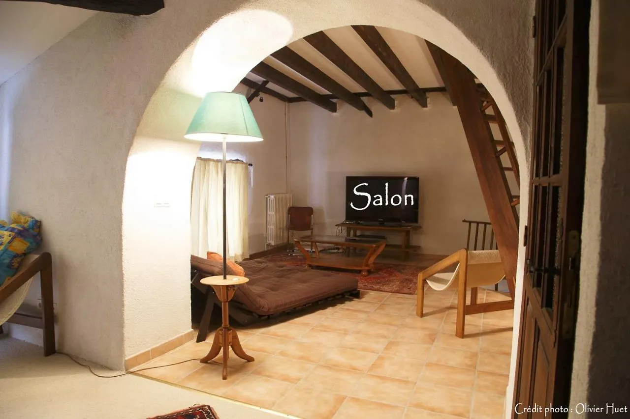 Villa Spacieuse A Crastes Avec Piscine Privee Et Vue Montagne 0*,