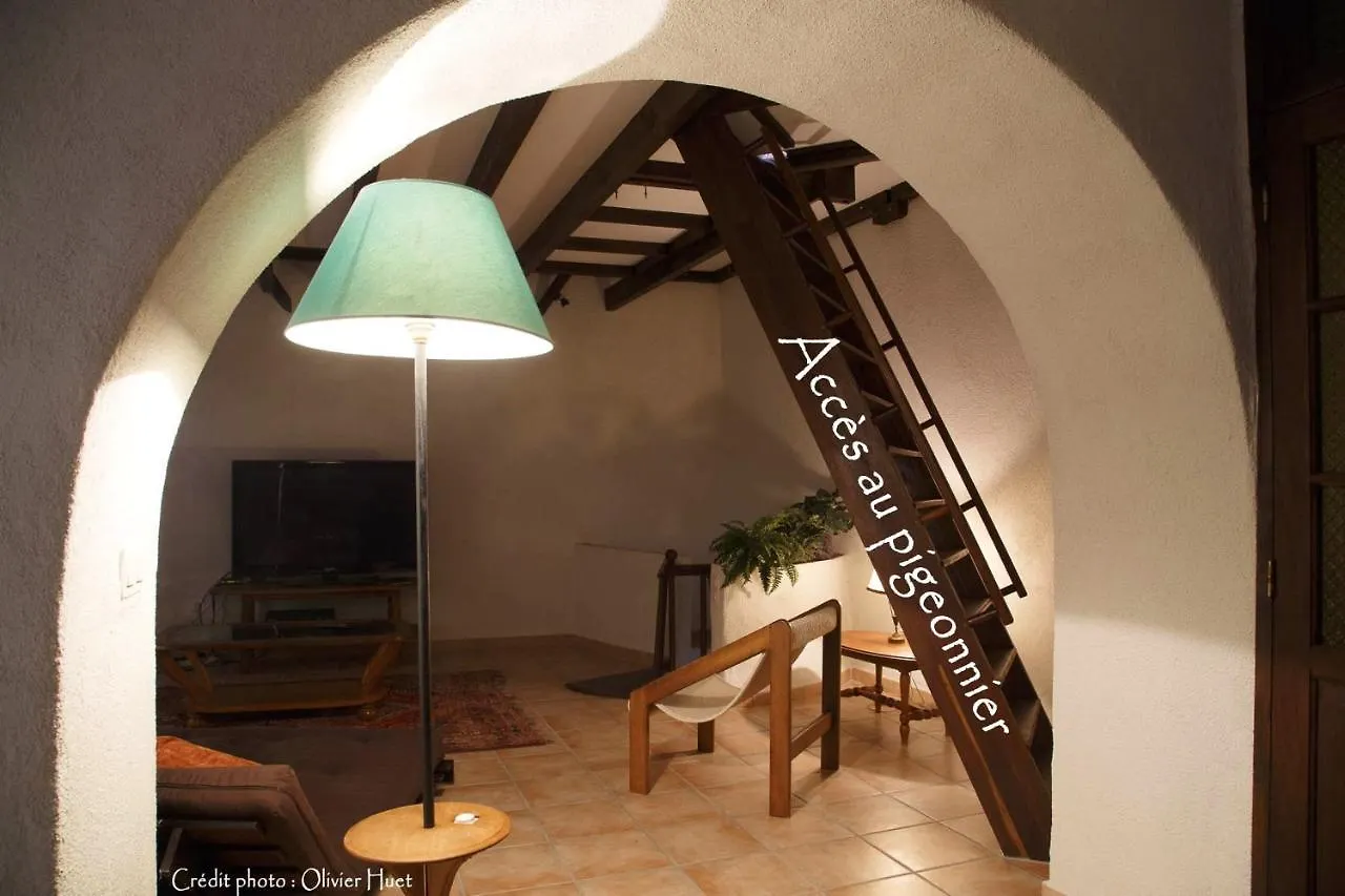 Holiday home Villa Spacieuse A Crastes Avec Piscine Privee Et Vue Montagne